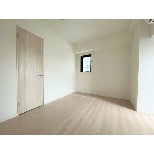 その他部屋・スペース　洋室7帖　エアコン完備　クローゼット付（収納充実してます）