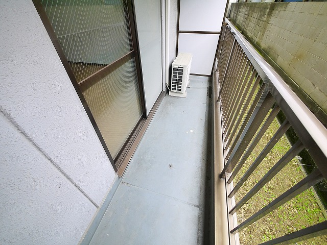 バルコニー　お洗濯にも便利なバルコニー付き