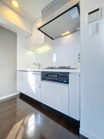 キッチン　※同タイプ参考写真