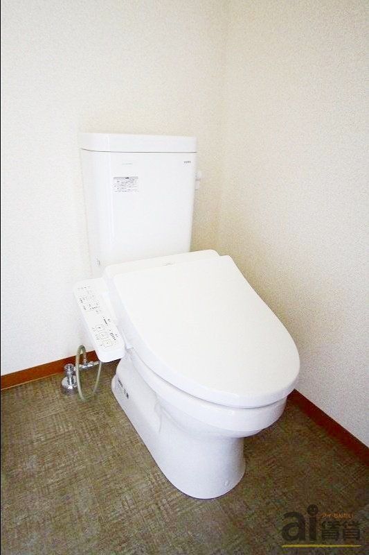 トイレ　※同仕様写真です