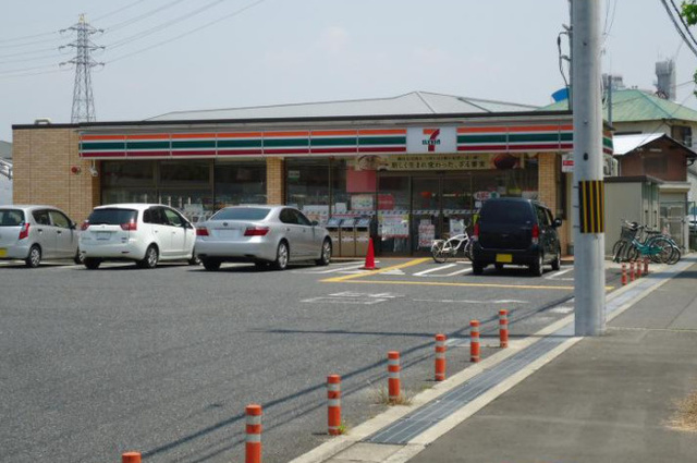 コンビニ　セブンイレブン泉佐野鶴原店（コンビニ）まで417m