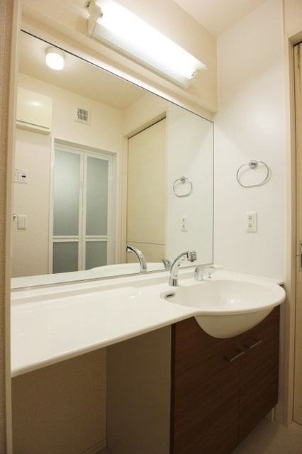 洗面設備　洗髪洗面化粧台