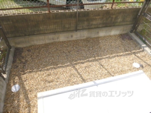 バルコニー　庭