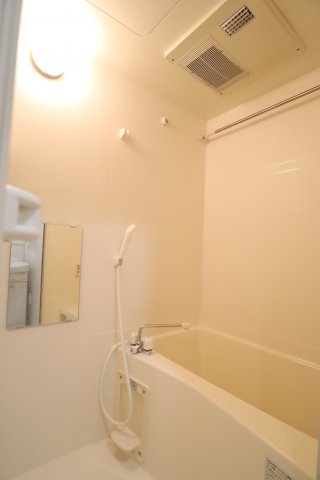 バス・シャワールーム　きれいなお風呂です