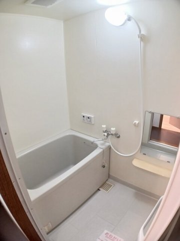 バス・シャワールーム　きれいなお風呂です