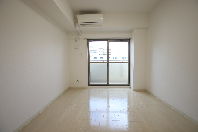 居室・リビング　※別室の参考写真の為、現況優先です。