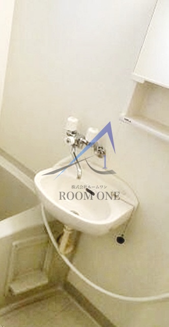 洗面設備　洗面台です。