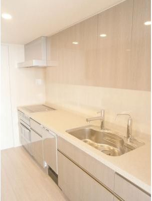 キッチン　※同タイプリノベーション住戸参考写真　実際住戸と異なる場合有