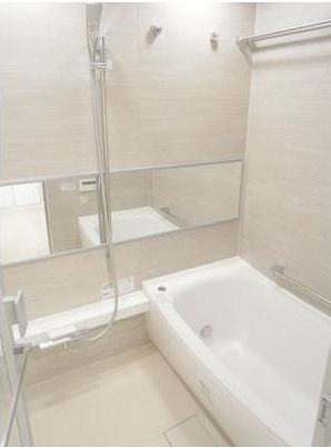 バス・シャワールーム　※同タイプリノベーション住戸参考写真　実際住戸と異なる場合有