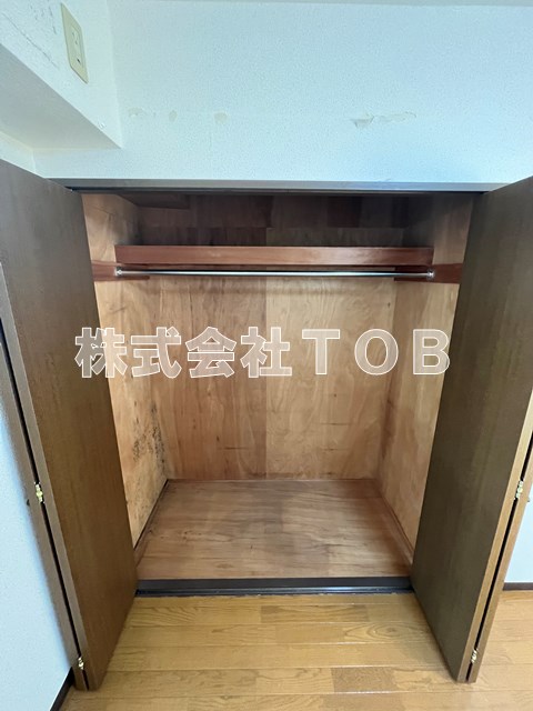 収納　洋室6帖クローゼット