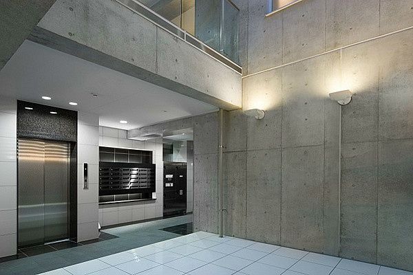 ロビー　建物の内部です