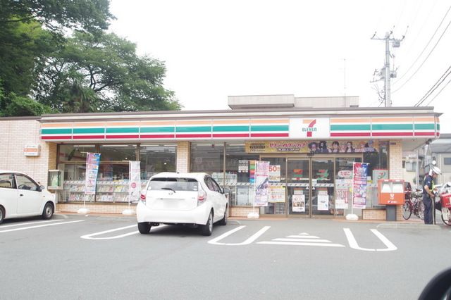 コンビニ　セブンイレブン（コンビニ）まで450m