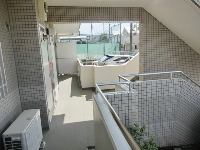 エントランス　★エントランス奥です★