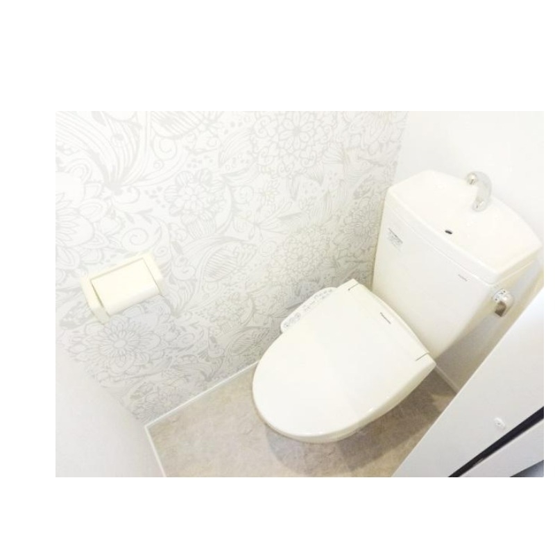 トイレ　冬場も安心の温水洗浄便座☆