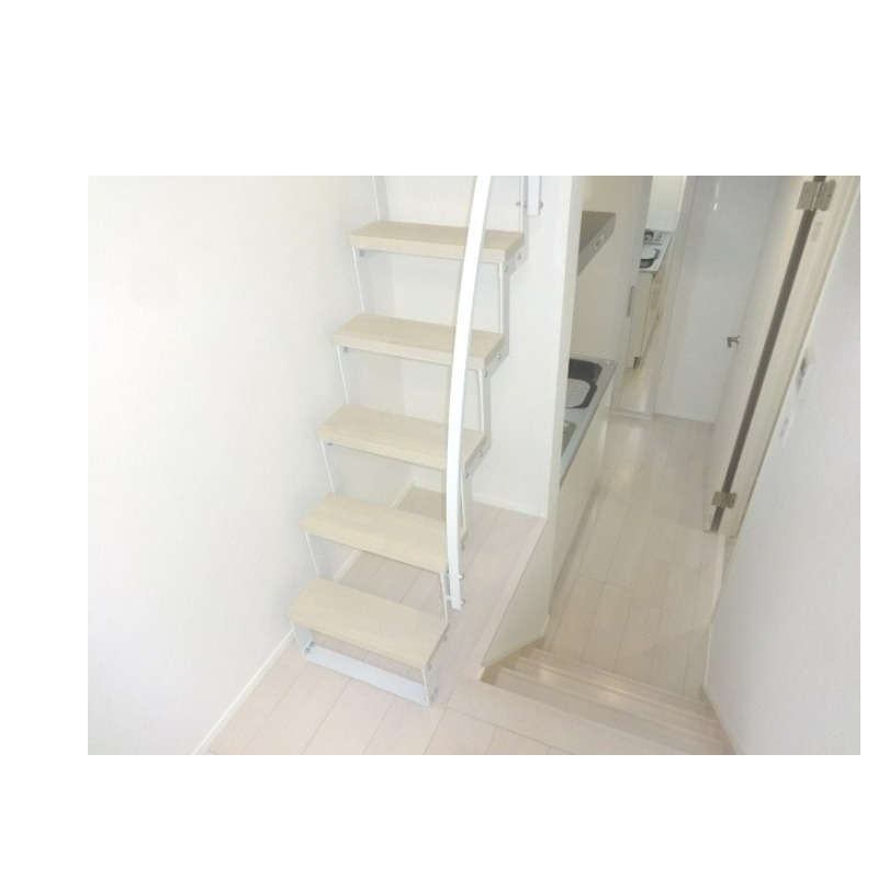 玄関　玄関はシューズボックス付きです。