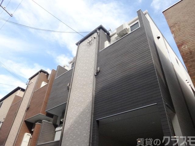 建物外観　デザイナー付きアパートです☆