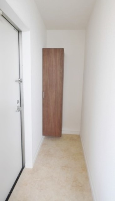 玄関　別部屋同仕様タイプ