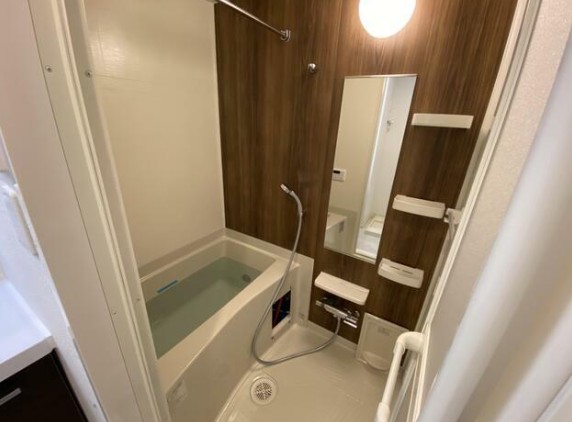 バス・シャワールーム　バス