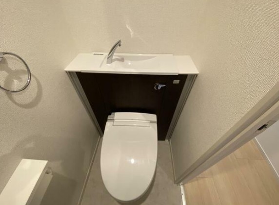 トイレ　トイレ