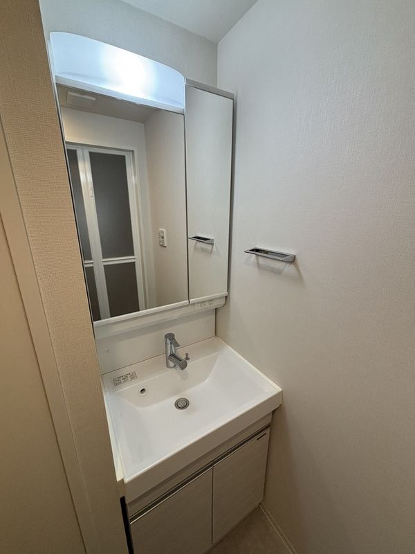 洗面設備　☆忙しい朝には欠かせない洗面所です☆