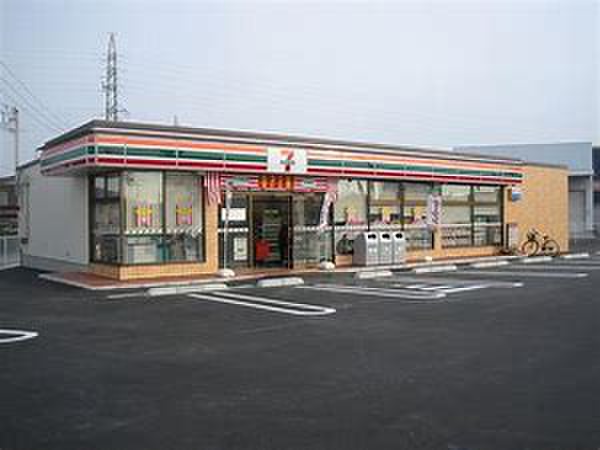 コンビニ　セブンイレブン銀杏町店（コンビニ）まで300m