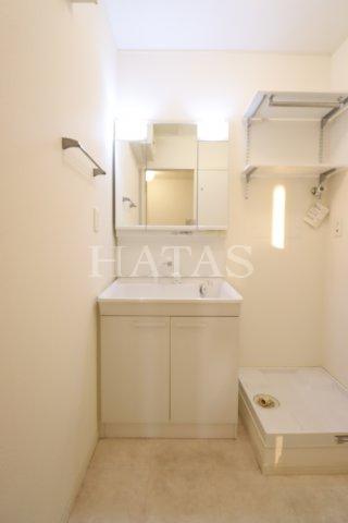 洗面設備　同物件別部屋です。