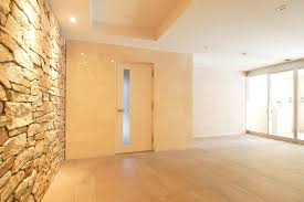 ロビー　落ち着いたロビーです