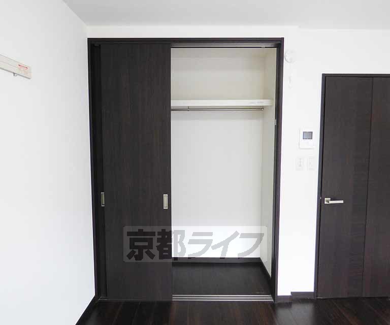 収納　広々とした収納です。