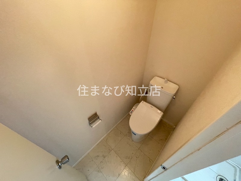 トイレ　清掃前