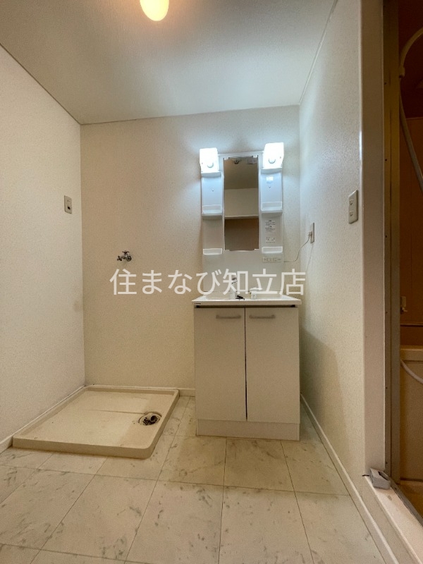 洗面設備　清掃前