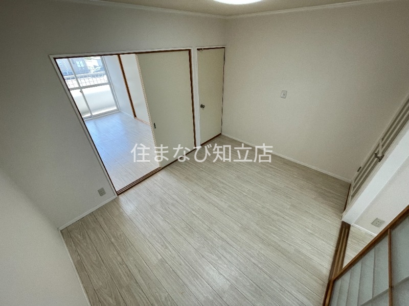 居室・リビング　清掃前