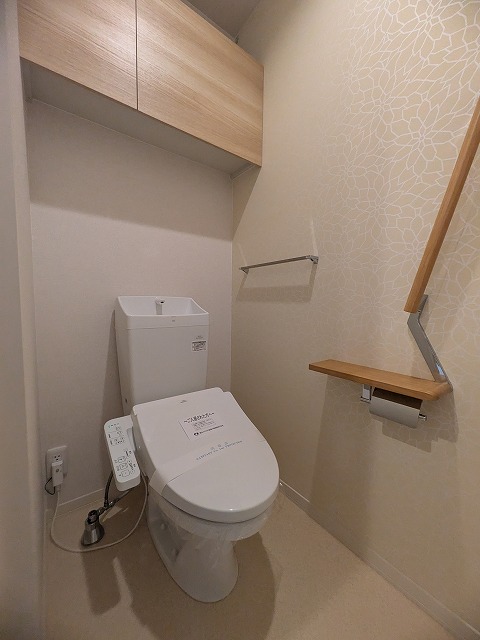 トイレ　同物件別号室