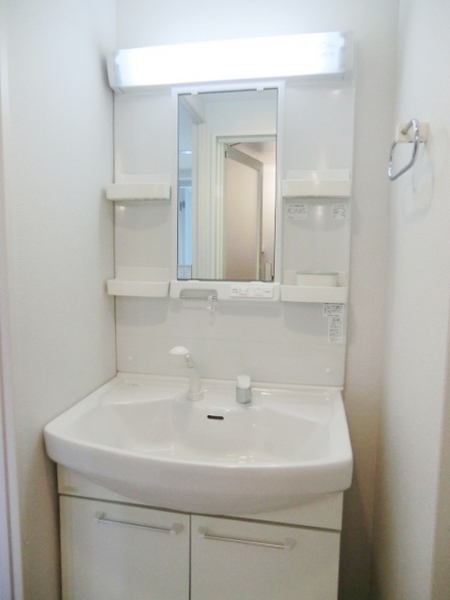 洗面設備　独立洗面台でおすすめです。