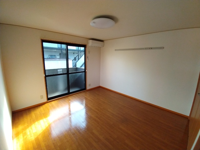 居室・リビング　★★８帖の洋室です♪★★（照明は設備ではありません）