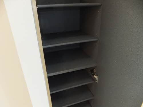 玄関　下駄箱
