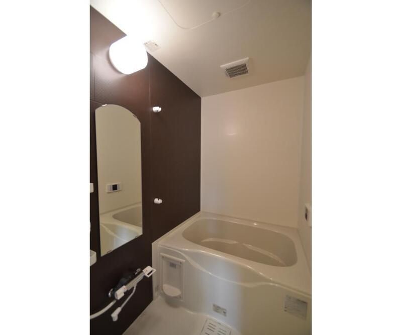 バス・シャワールーム　別部屋参考写真となります