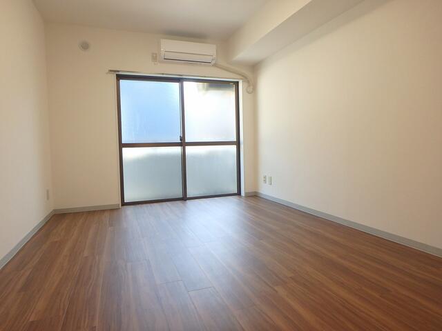 居室・リビング　使いやすい居間です