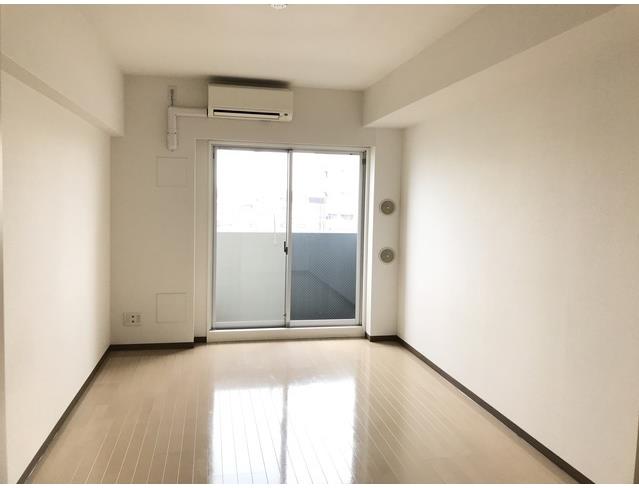 居室・リビング　使いやすい形の為、レイアウトを楽しめます♪