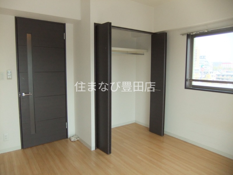 居室・リビング　同型別部屋写真