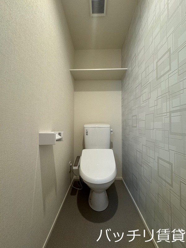 トイレ　画像は同型タイプの為、現状を優先致します。