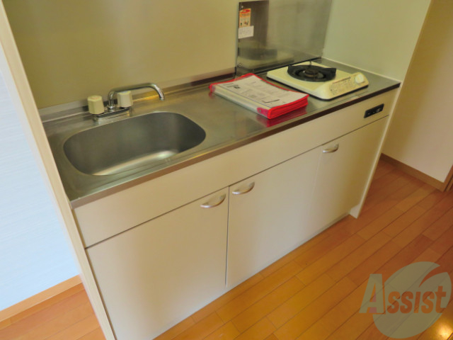 キッチン　キッチンには、広々とした調理スペースがございますね