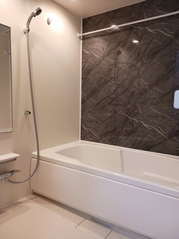 バス・シャワールーム　日々の暮らしに欠かせないお風呂です