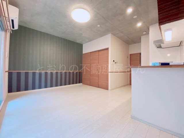 居室・リビング　リビング※カラー・デザインが異なる場合あり