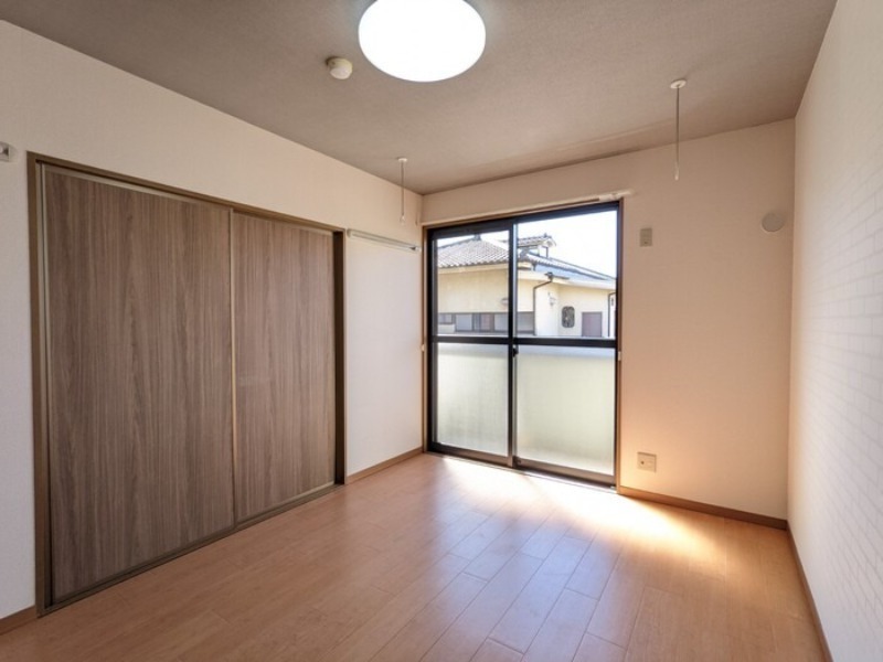 居室・リビング　図面と現状に相違がある場合には現状を優先