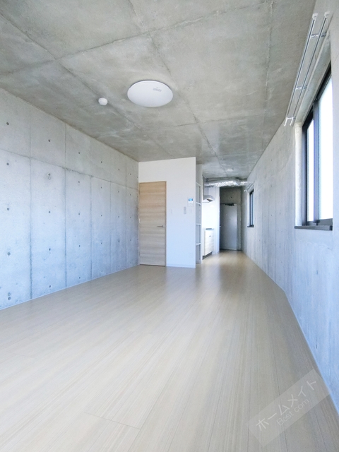 居室・リビング　全室照明付きです♪