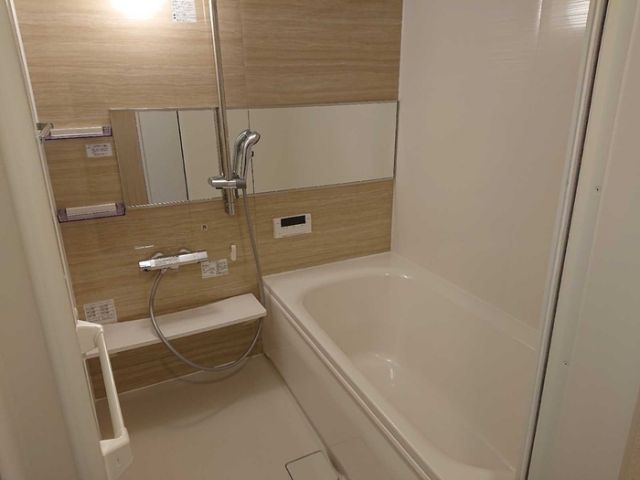 バス・シャワールーム