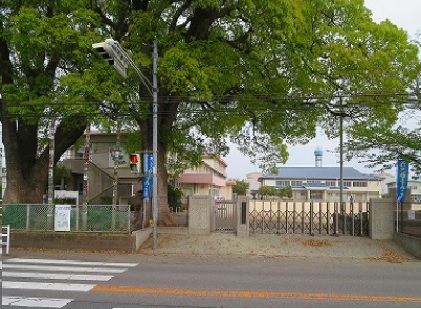小学校　明治小学校（小学校）まで400m