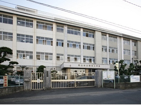 小学校　岡山市立　岡南小学校（小学校）まで450m