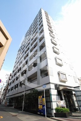 建物外観　エステムコート難波ミューステージ　高級感あふれる外観