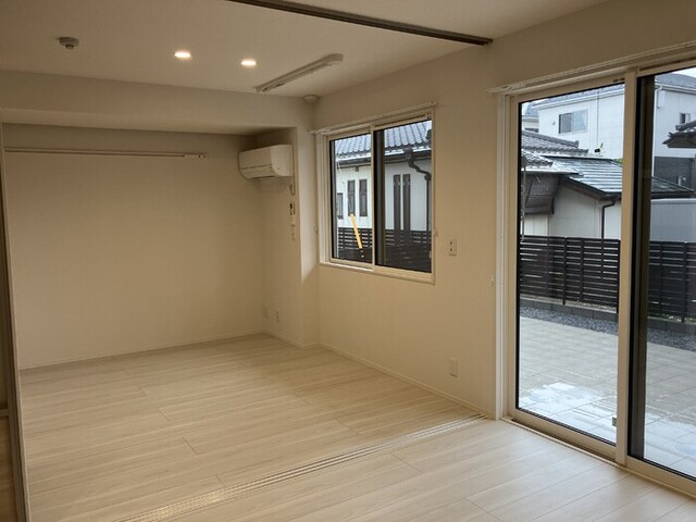 その他部屋・スペース　洋室(1)（別角度）